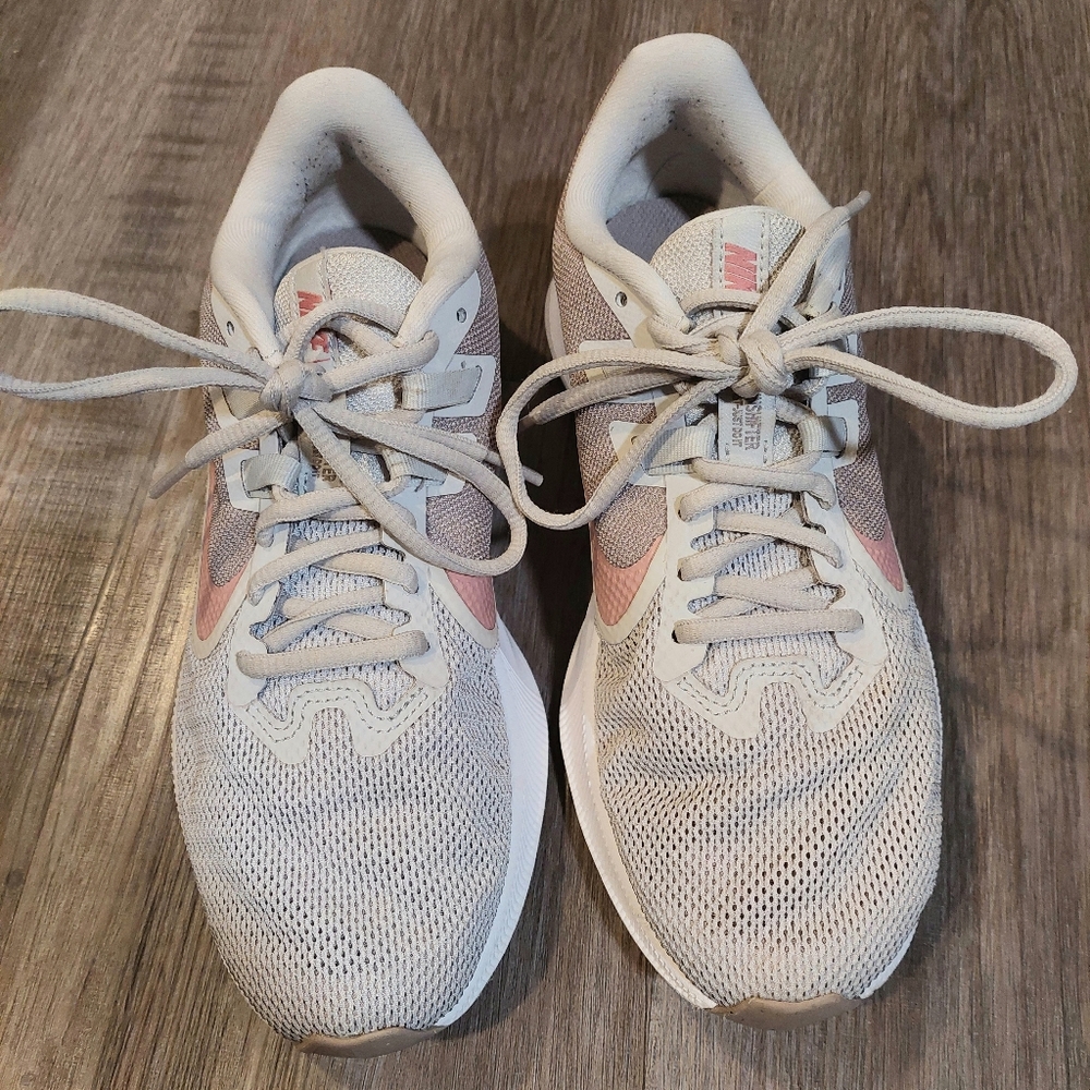Nike downshifters